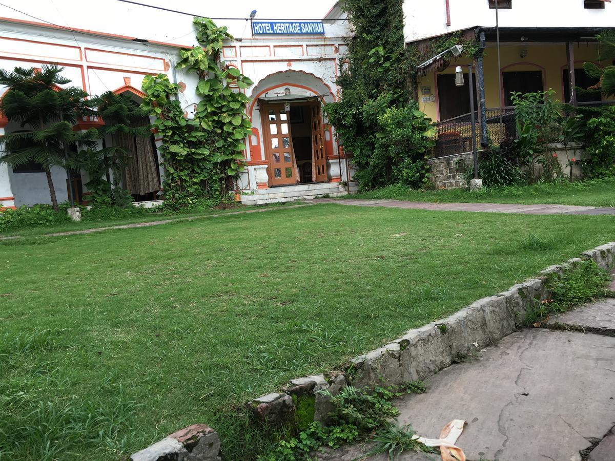 Hotel Heritage Sanyam Nahan Exterior photo