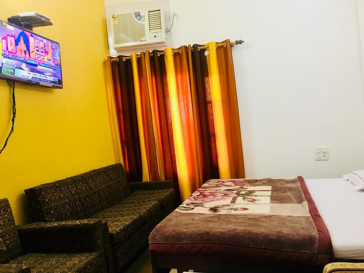 Hotel Heritage Sanyam Nahan Exterior photo