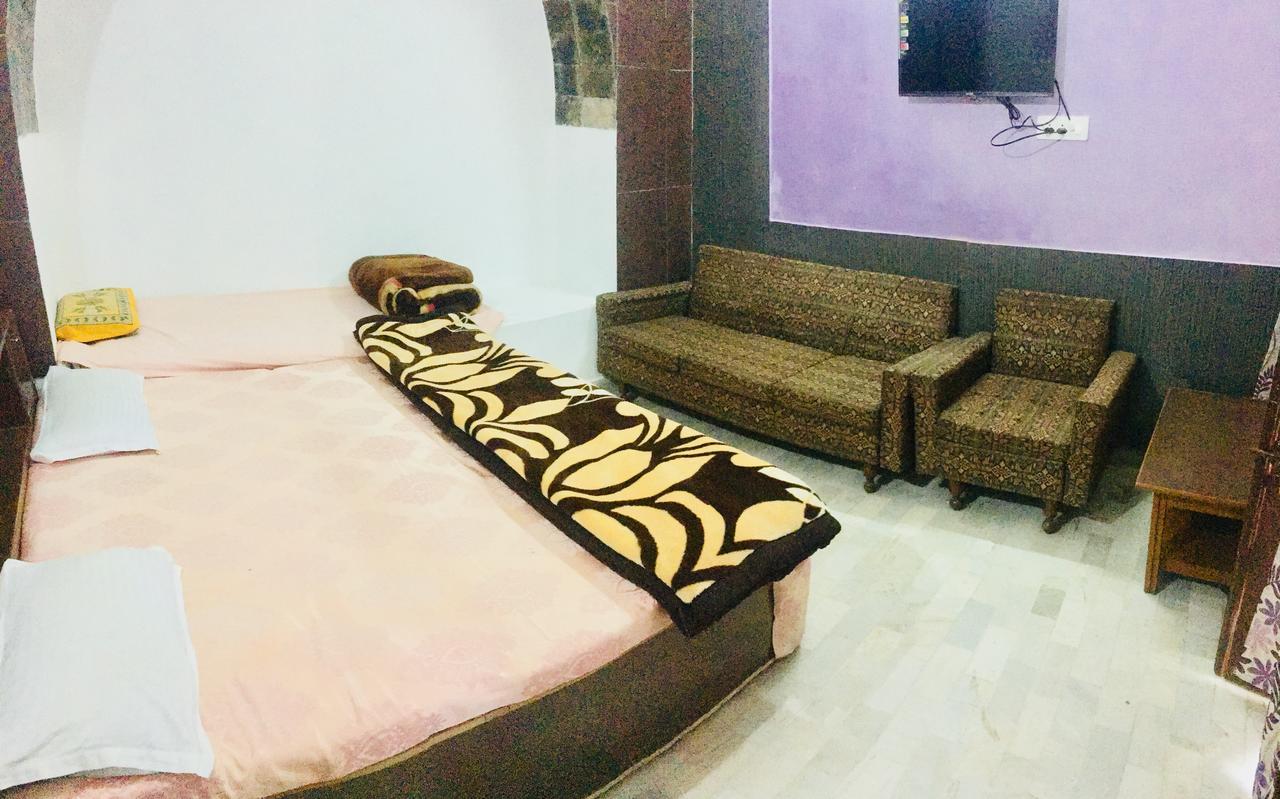 Hotel Heritage Sanyam Nahan Exterior photo